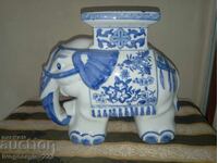 Suport de ghiveci din porțelan