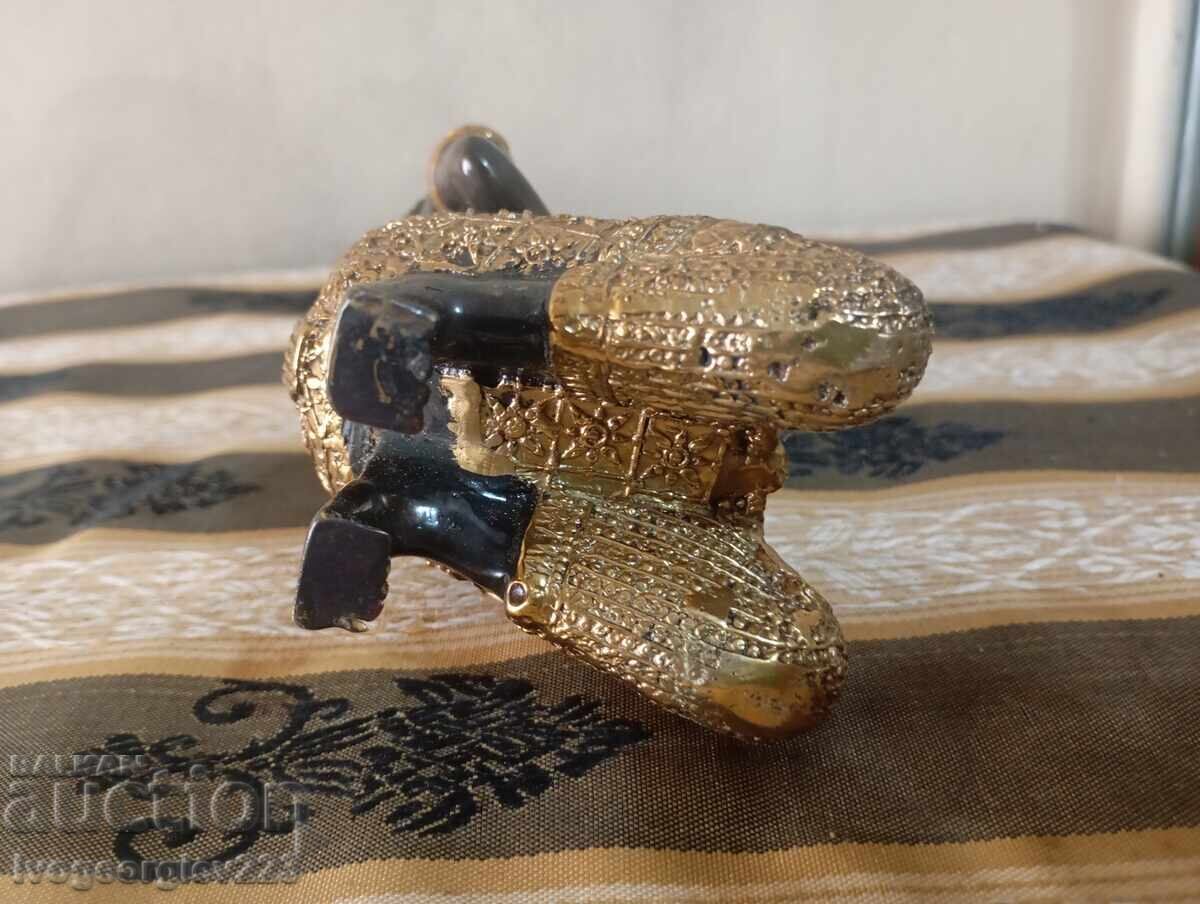 Figurine of an Asian deity - 7