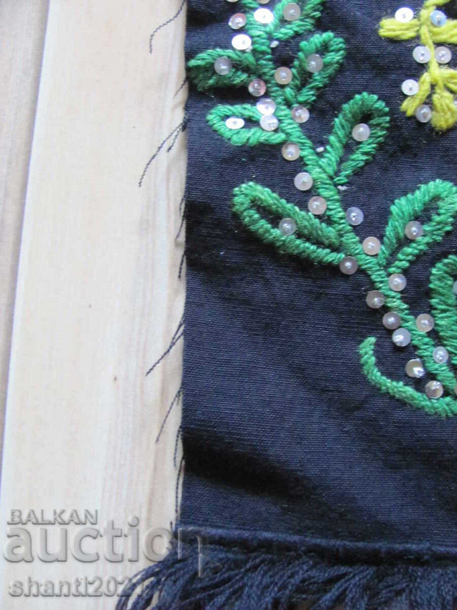 Доставка на Престилка за носия , вълна , бродерия, пайети