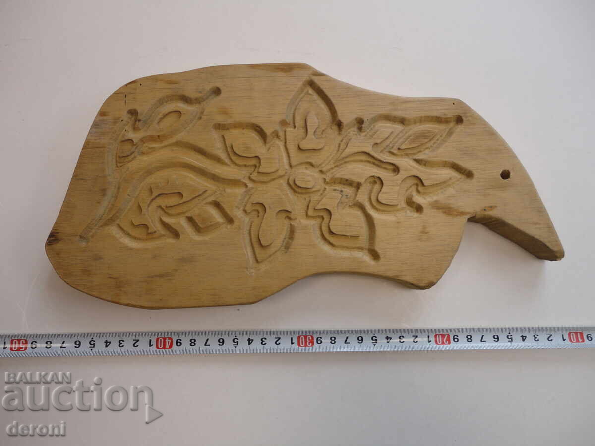 Sculptură veche în lemn Sculptură veche în lemn