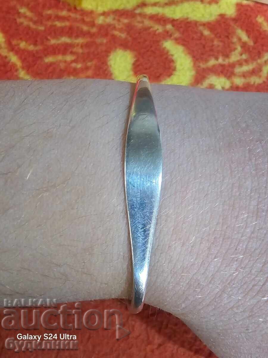 Solid Silver Bracelet. 10.33 grams. View and with price 49.99 BGN | € 25.56 Solid Silver Bracelet. 10.33 grams. View and with price 49.99 BGN | € 25.56