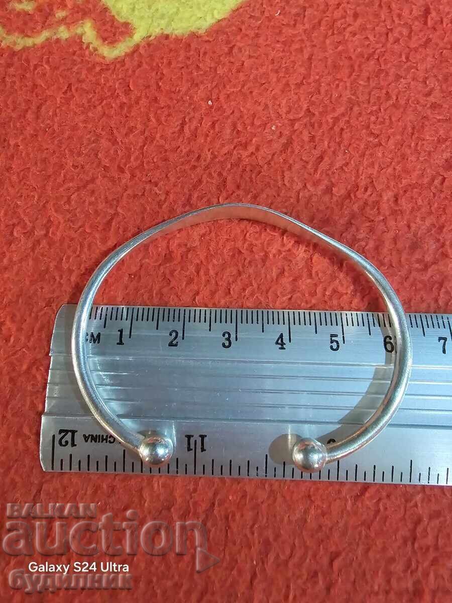Solid Silver Bracelet. 10.33 grams. View and - 7 Solid Silver Bracelet. 10.33 grams. View and - 7