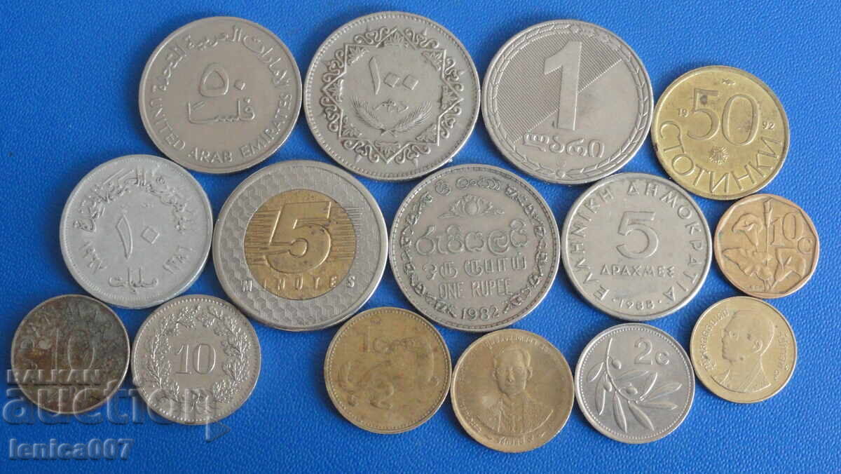 Доставка на Интересни монети (15 броя)