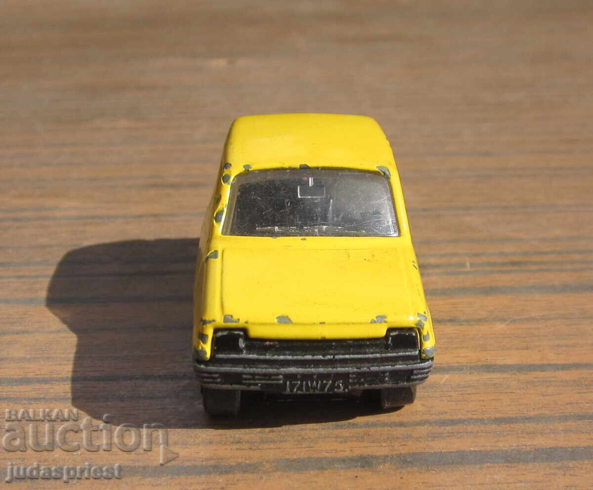 Auction Bulgarian toy car Renault 5 Matchbox Bulgaria Auction Bulgarian toy car Renault 5 Matchbox Bulgaria