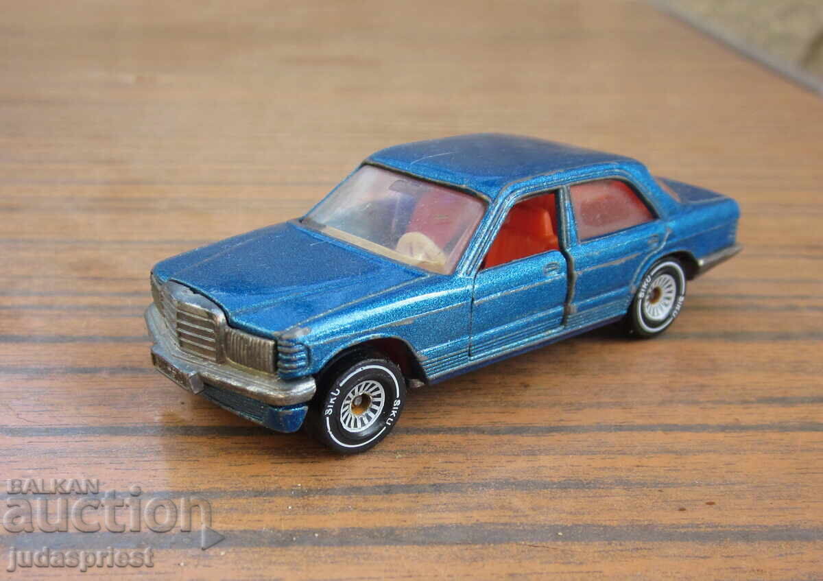 Παράδοση Παλιό Γερμανικό παιδικό αυτοκινητάκι Mercedes Benz 500 SE siku Παράδοση Παλιό Γερμανικό παιδικό αυτοκινητάκι Mercedes Benz 500 SE siku