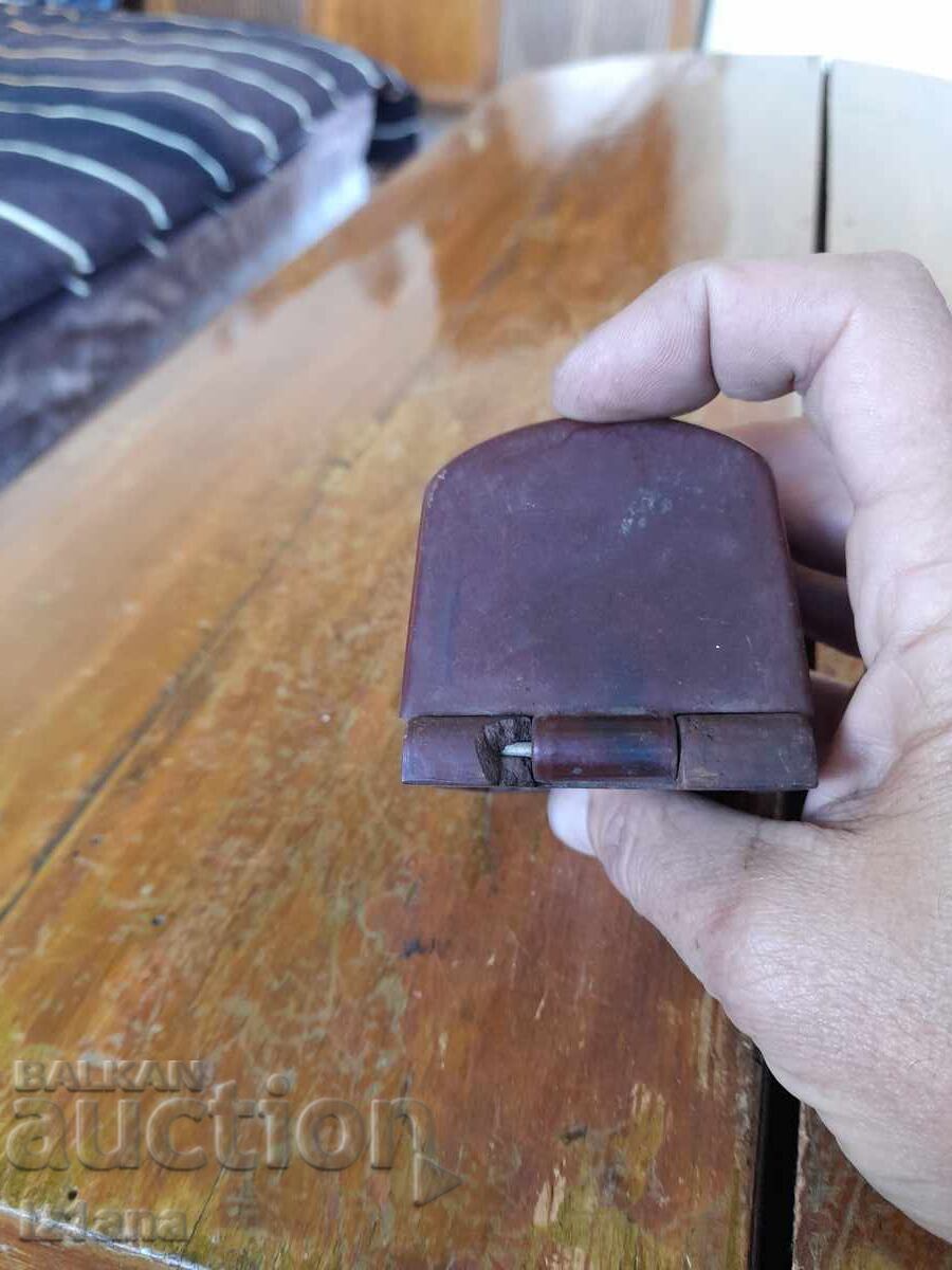 Παλαιό τασάκι ΒΔΣ - 7 Παλαιό τασάκι ΒΔΣ - 7