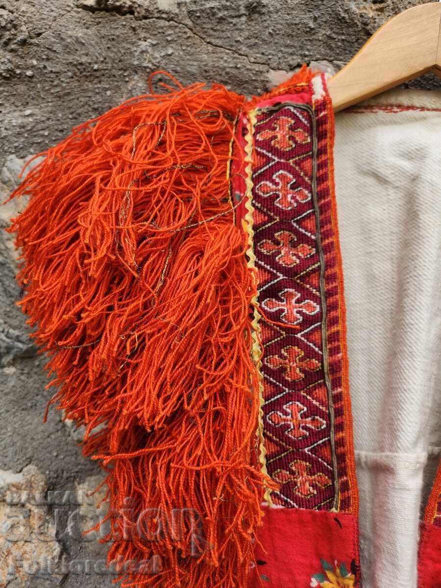 Аукцион Сагија за Мариовска невестинска носија, боравена сагија