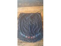 Αυθεντική ποδιά με κέντημα