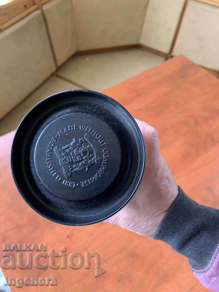 Licitație CUTIE TUB METAL CARTON FĂRĂ STICLĂ