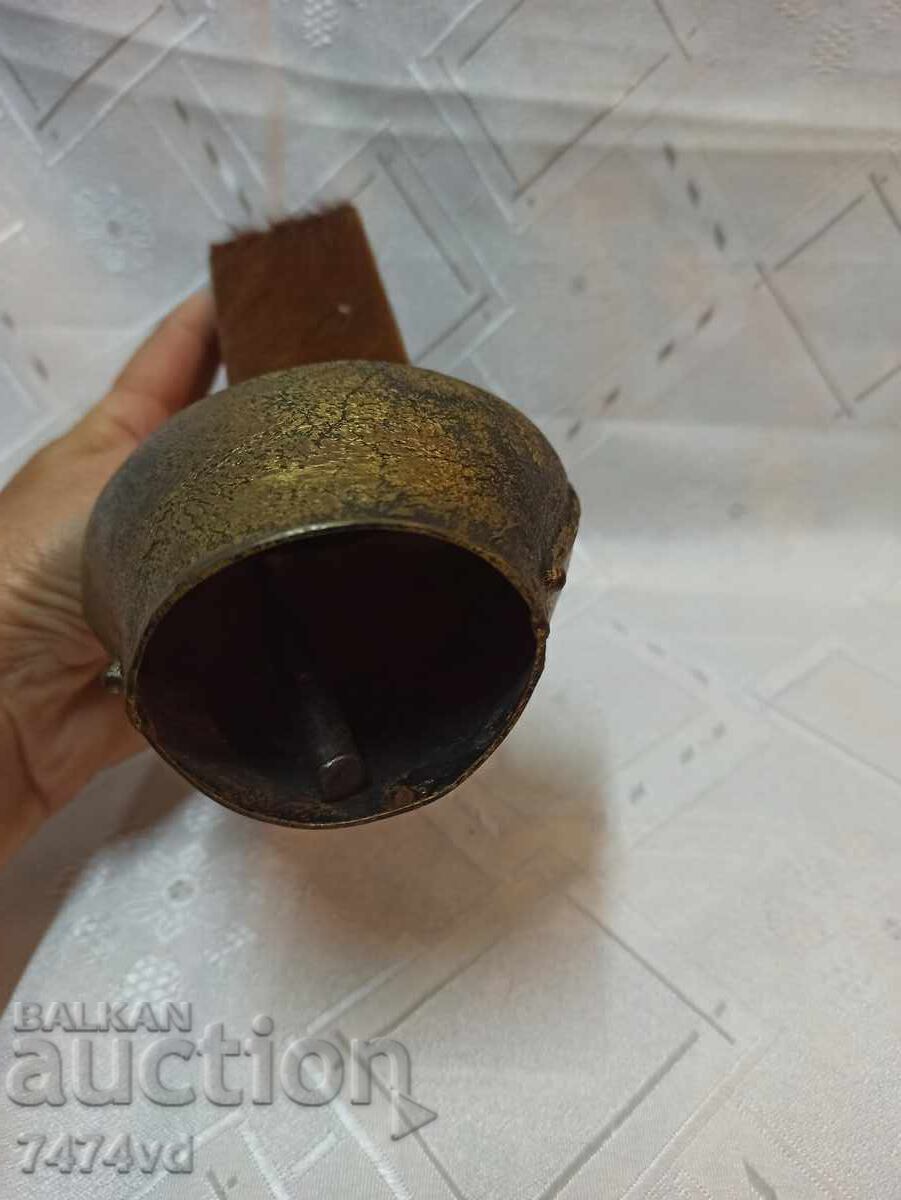 Хлопка с хубав силен звук -Германия. с цена 40.00 лв. | € 20.45 Хлопка с хубав силен звук -Германия. с цена 40.00 лв. | € 20.45