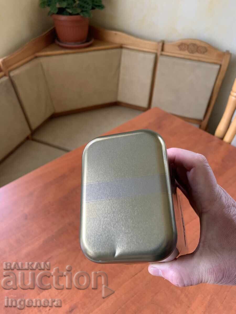 CUTIE TUB METAL CARTON FĂRĂ STICLĂ cu preț 5.00 BGN | € 2.56