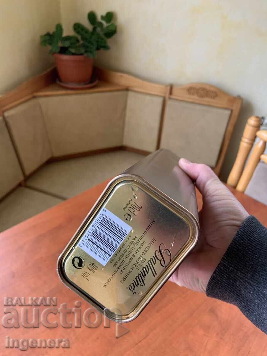 Licitație CUTIE TUB METAL CARTON FĂRĂ STICLĂ