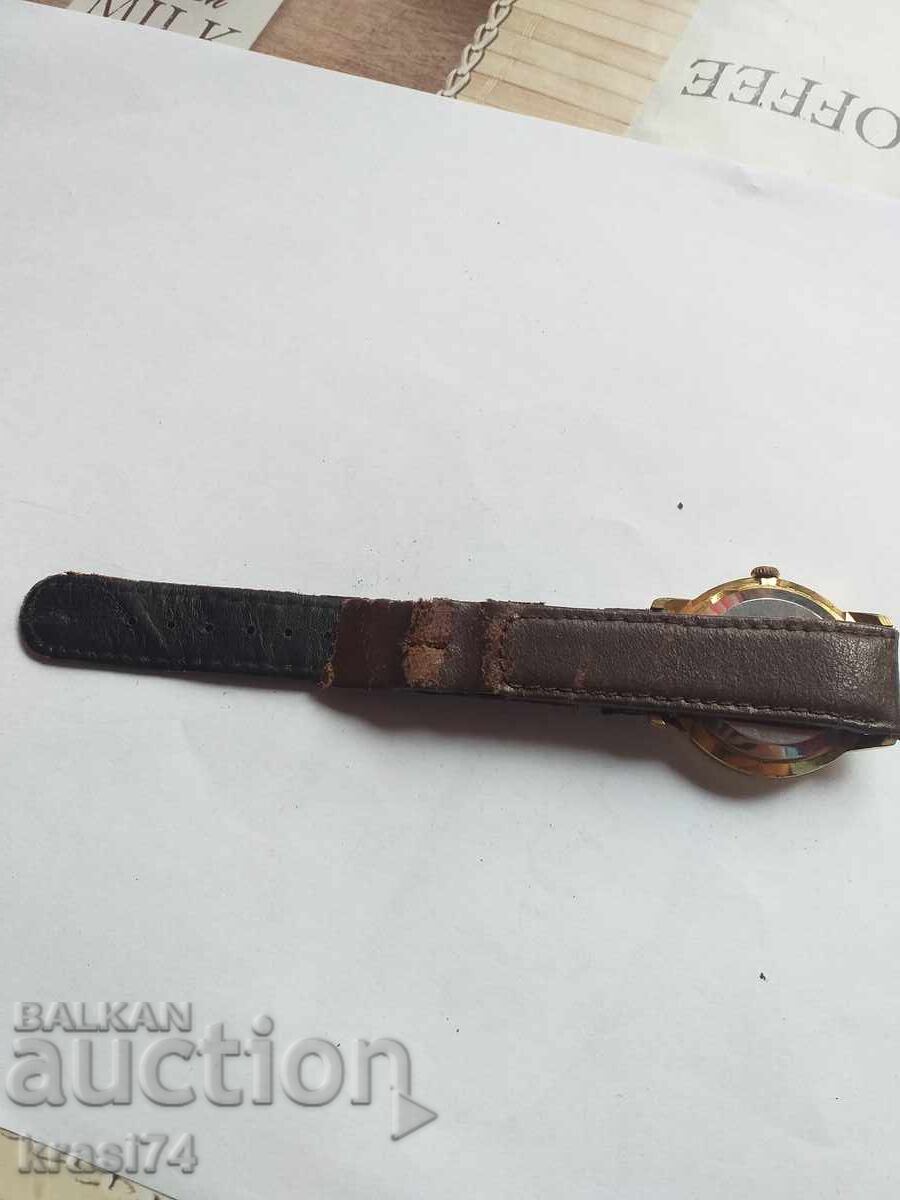 Επιχρυσωμένο ρολόι με τιμή 65.00 BGN | € 33.23 Επιχρυσωμένο ρολόι με τιμή 65.00 BGN | € 33.23