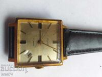 Επιχρυσωμένο ρολόι