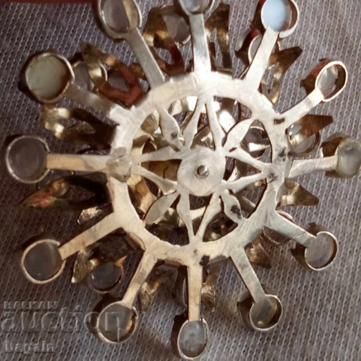 Auction  Unique opal pendant