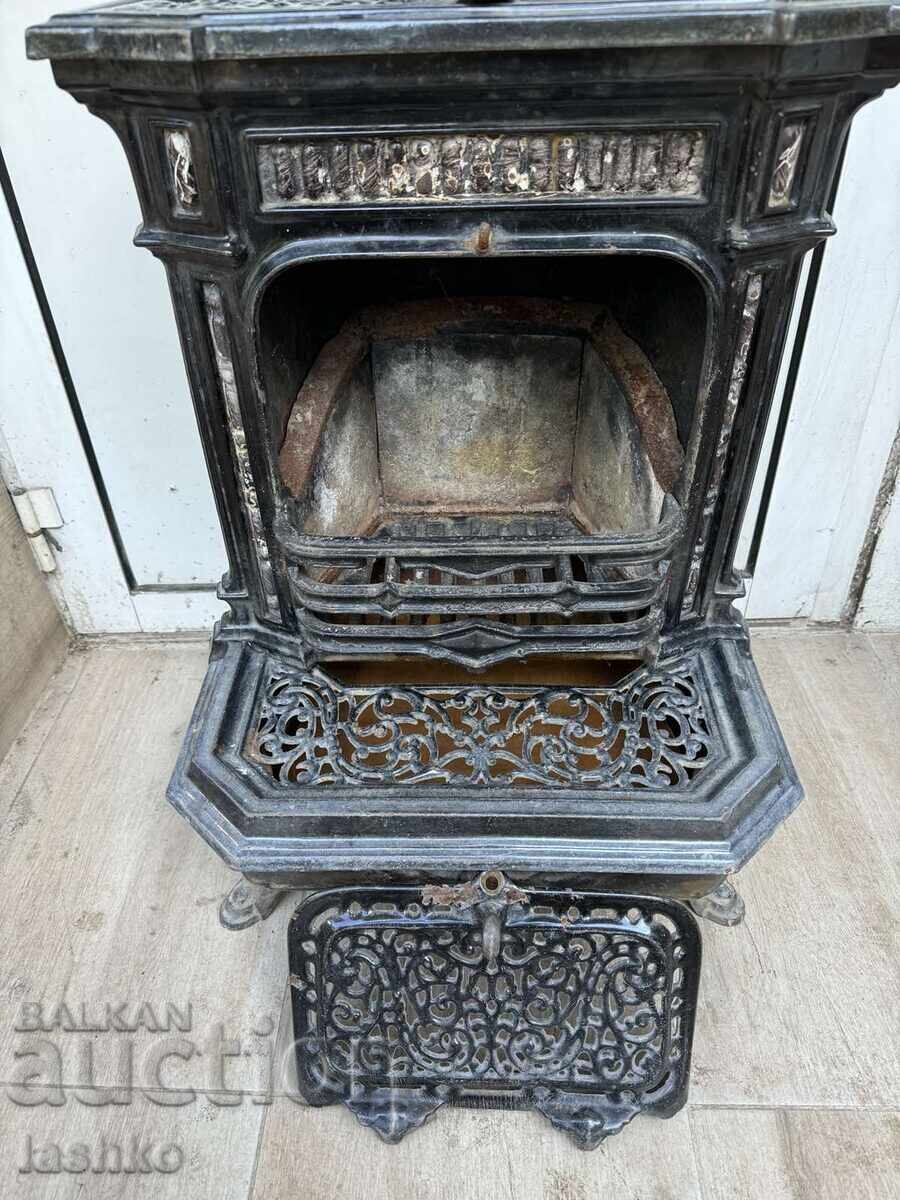 Аукцион Френска емайлирана камина