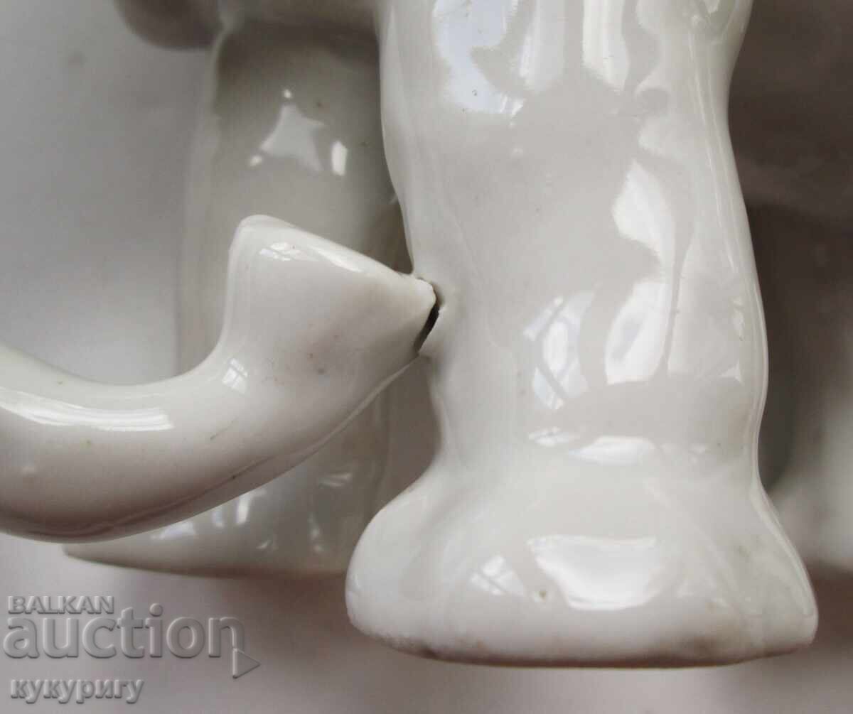 Παράδοση Παλαιά πορσελάνινη φιγούρα ελέφαντα από την Σοσιαλιστική Δημοκρατία της Βουλγαρίας Παράδοση Παλαιά πορσελάνινη φιγούρα ελέφαντα από την Σοσιαλιστική Δημοκρατία της Βουλγαρίας