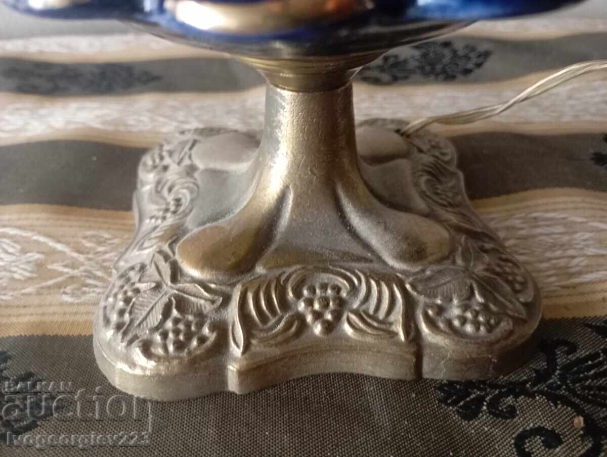 Lampă de masă în stil baroc cu preț 98.00 BGN | € 50.11 Lampă de masă în stil baroc cu preț 98.00 BGN | € 50.11