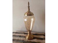 Cupa cu capac în stil art deco