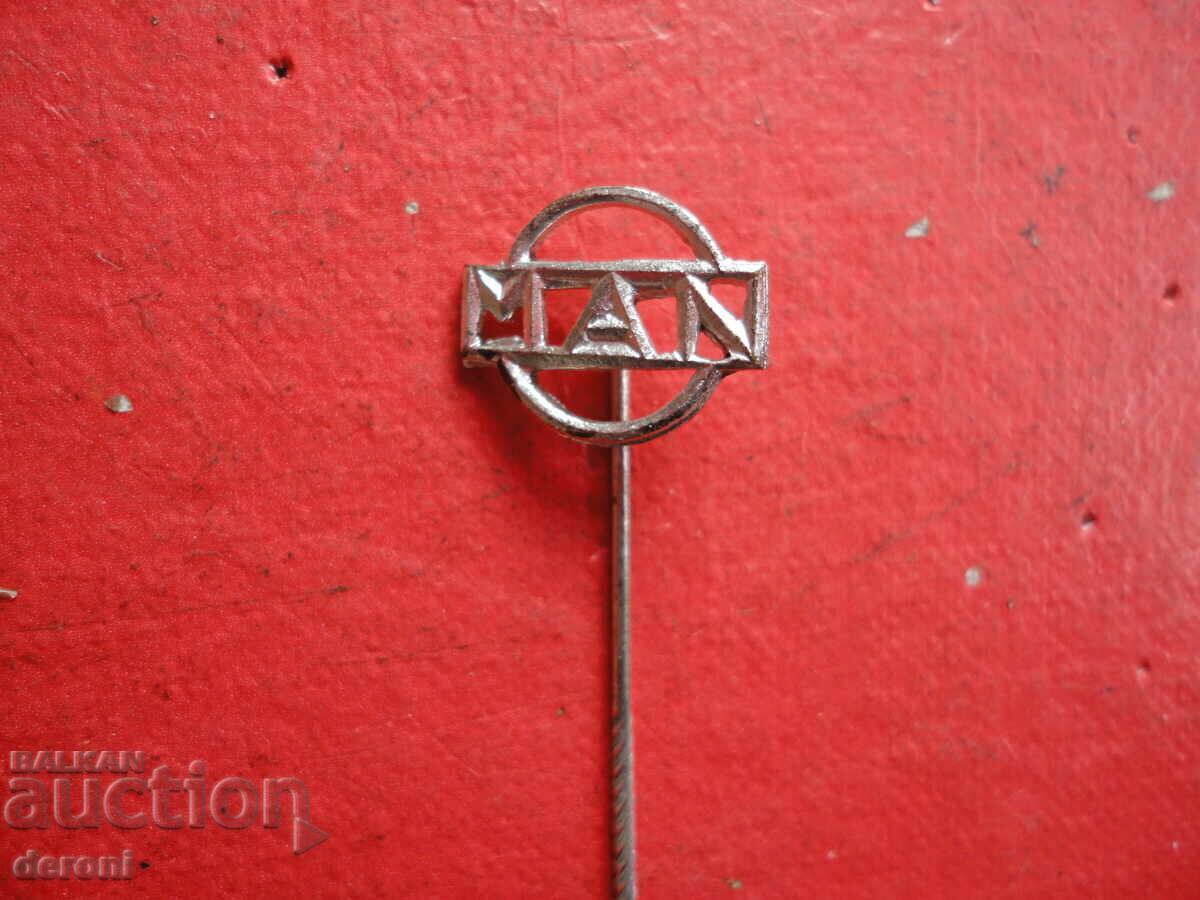 Emblemă/Siglă auto MAN cu preț 10.00 BGN | € 5.11