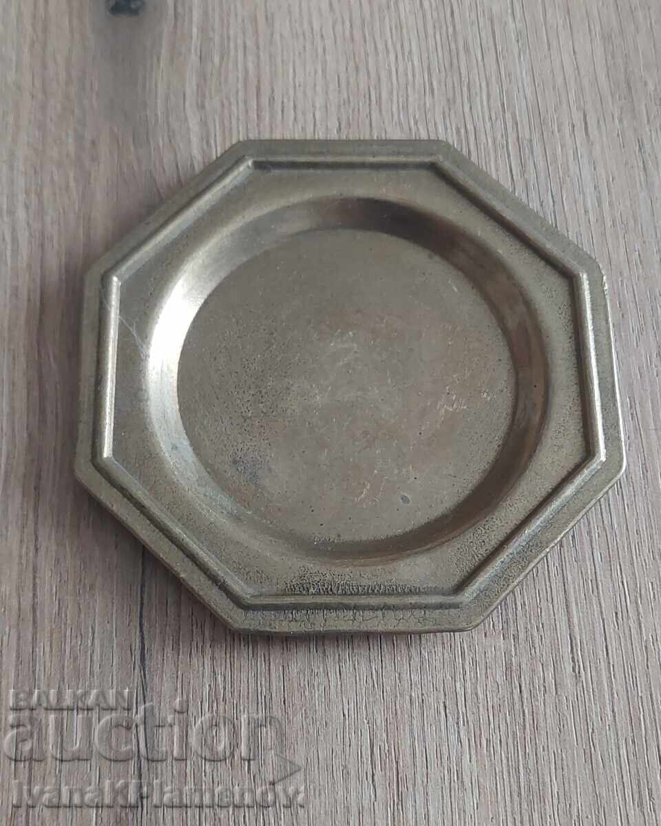 Delivery of Small brass pan Delivery of Small brass pan