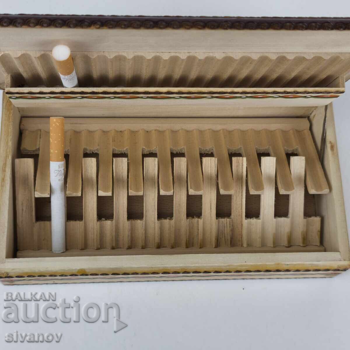 Delivery of Old wooden cigarette box #5928