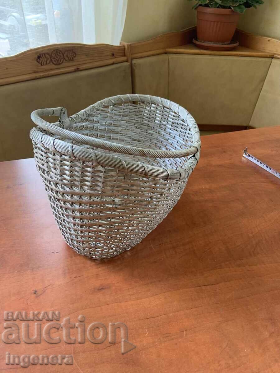 COȘ DE COȘ METALIC ÎMPLETIT MÂNER PLIABIL cu preț 18.00 BGN | € 9.20