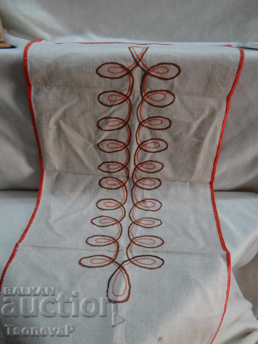 Broderie în portocaliu și maro Broderie în portocaliu și maro