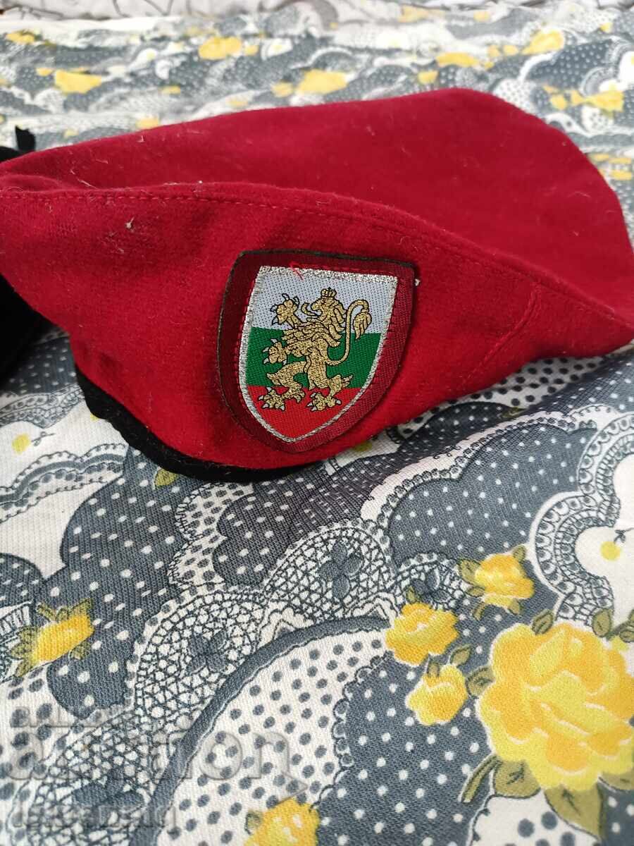 Лот Барети с цена 30.00 лв. | € 15.34 Лот Барети с цена 30.00 лв. | € 15.34