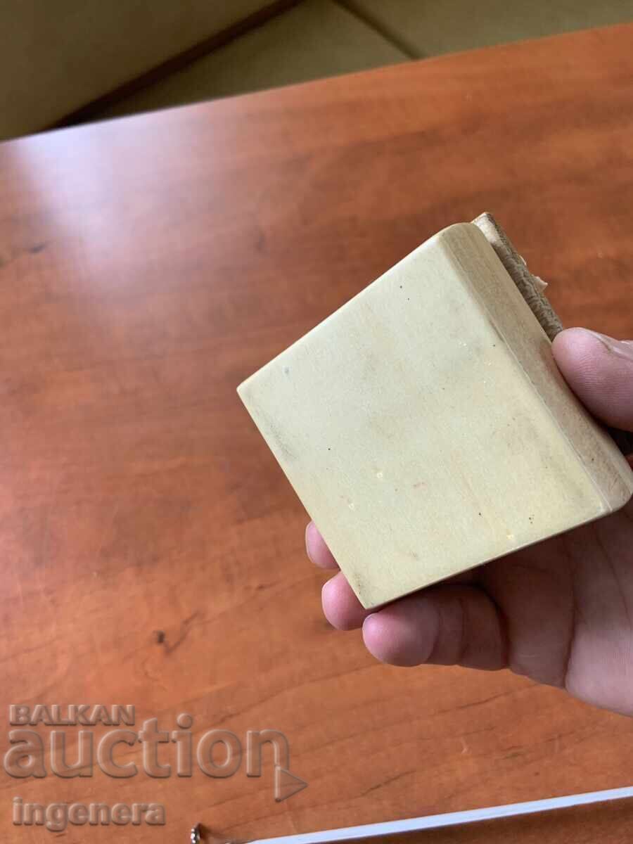 CUTIE PENTRU BIJUTERII LEMN LUCRARE MANUALĂ UNICAT - 6