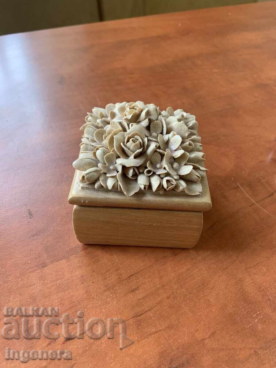 CUTIE PENTRU BIJUTERII LEMN LUCRARE MANUALĂ UNICAT