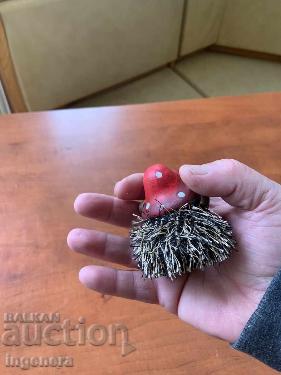 Delivery of CERAMIC FIGURE OF A HEDGEHOG