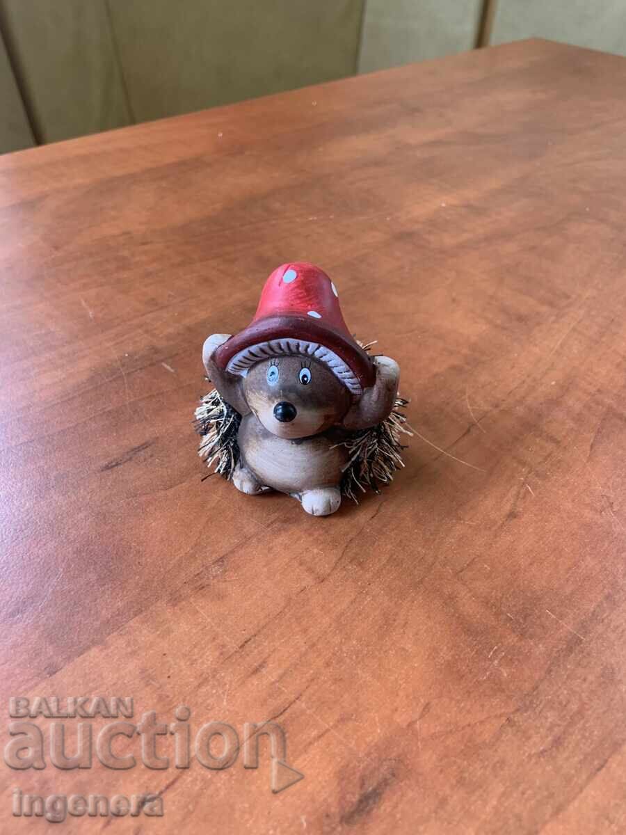 CERAMIC FIGURE OF A HEDGEHOG