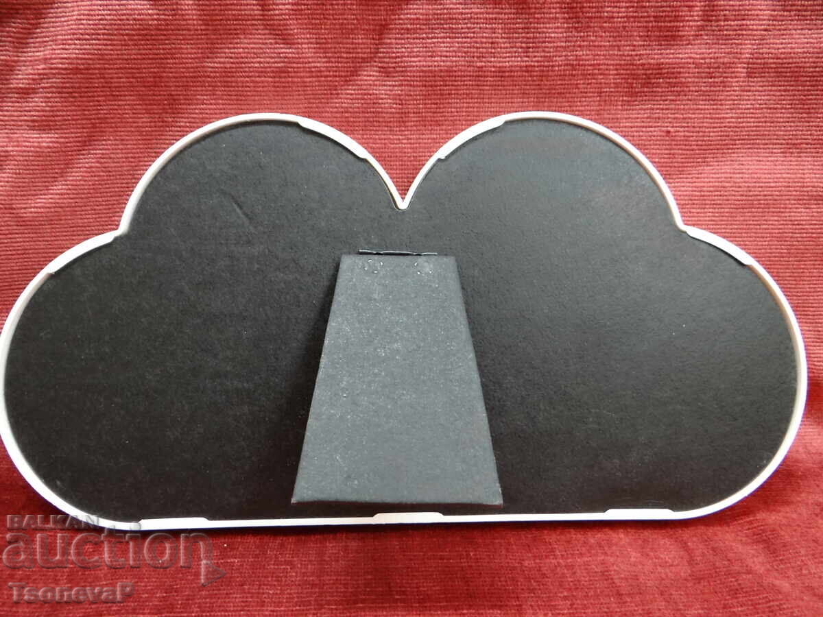 Аукцион Дървена рамка за снимки