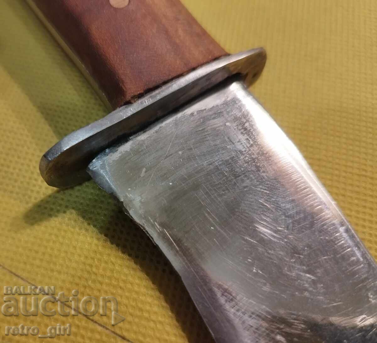 Auction An old knife. Auction An old knife.