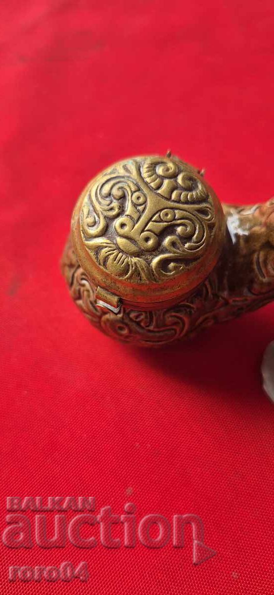 ЛУЛА - КЕРАМИКА - КАПАЧЕ - МЕДАЛЬОН с цена € 23.99 | 46.92 лв.