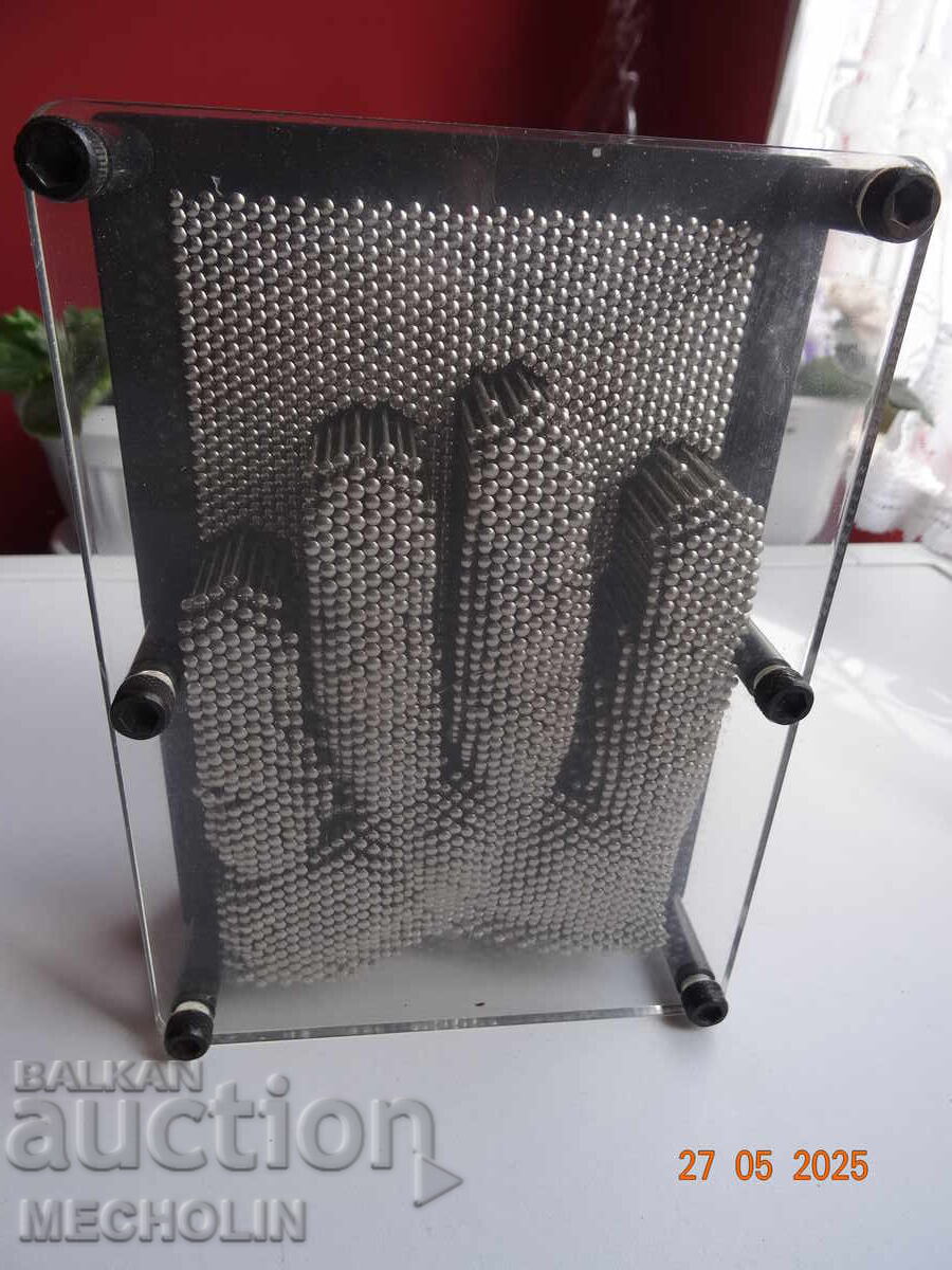 COLLECTOR'S 3D PICTURE - 7