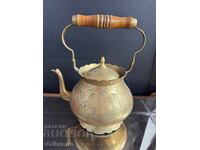 Старинен месингов чайник