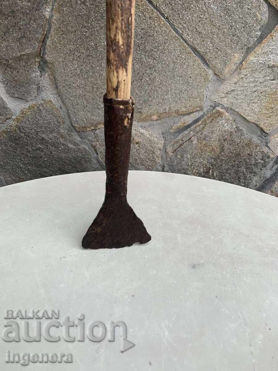 Zgârietură Zgârietură instrument de zgârietură fier forjat cu preț 12.00 BGN | € 6.14 Zgârietură Zgârietură instrument de zgârietură fier forjat cu preț 12.00 BGN | € 6.14