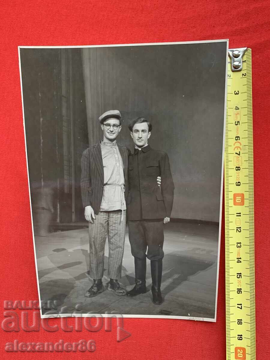 Delivery of Vasil Kirkov "Young Guard" in the role of Zemnukhov 1947