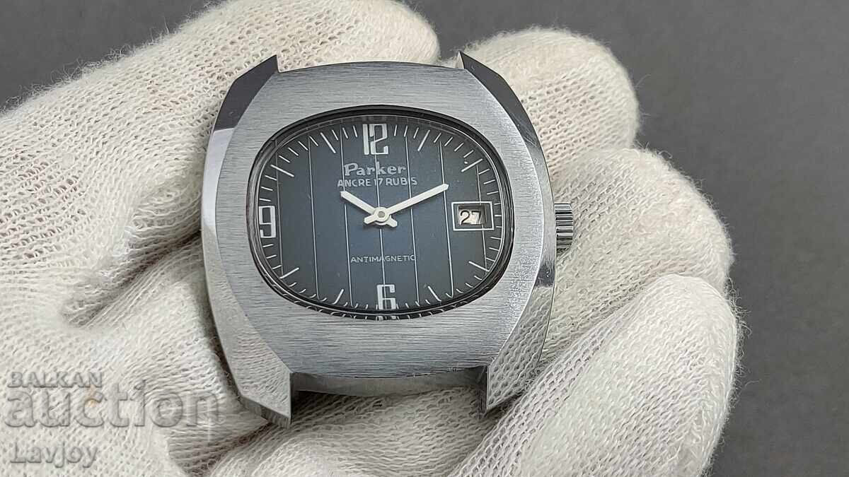 Delivery of Parker collectible men's wristwatch 3