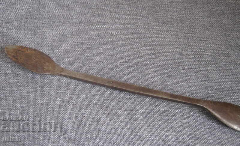 Стар античен инструмент № 2 механична машинна канюла с цена 5.00 лв. | € 2.56 Стар античен инструмент № 2 механична машинна канюла с цена 5.00 лв. | € 2.56