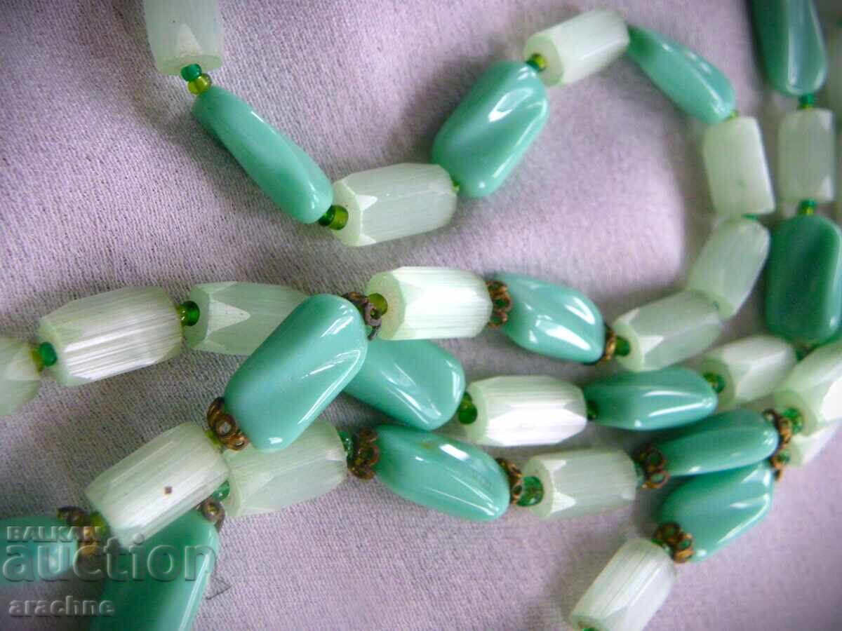 Antique necklace with uranium and "frosted" glass, 1950s with price 170.00 BGN | € 86.92 Antique necklace with uranium and "frosted" glass, 1950s with price 170.00 BGN | € 86.92
