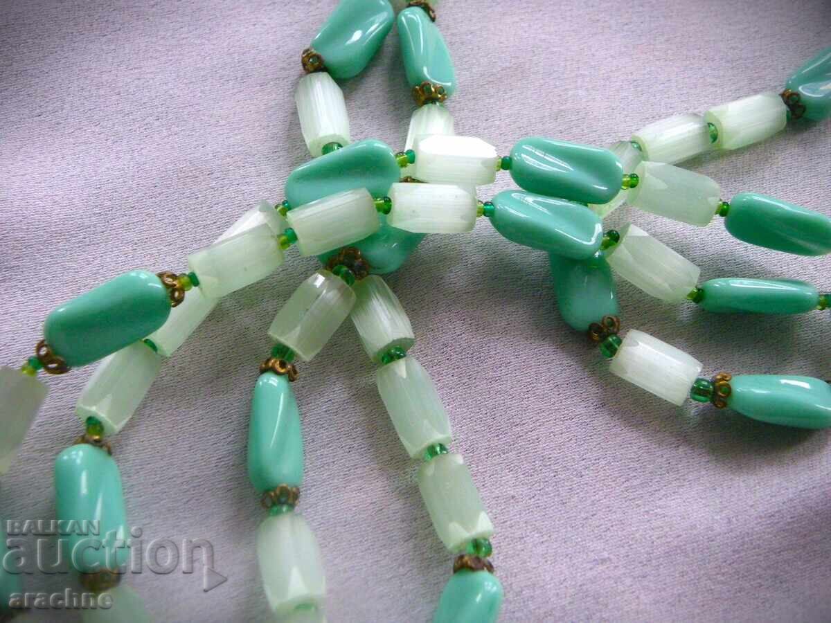 Antique necklace with uranium and "frosted" glass, 1950s - 5 Antique necklace with uranium and "frosted" glass, 1950s - 5