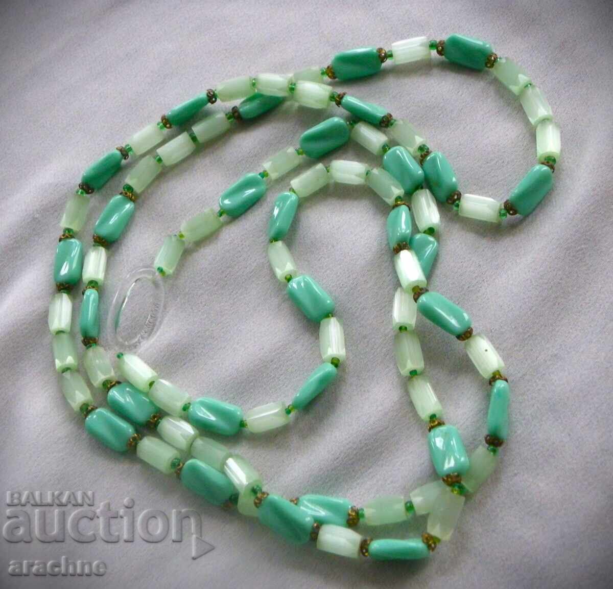 Antique necklace with uranium and "frosted" glass, 1950s Antique necklace with uranium and "frosted" glass, 1950s
