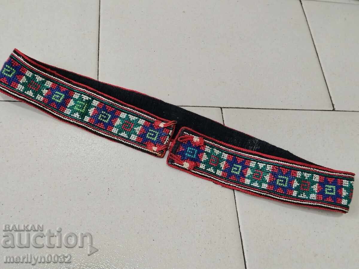 Παλιό χειροποίητο κεντημένο ζωνάκι, ζώνη, πόρπη, παραδοσιακή φορεσιά με τιμή 98.00 BGN | € 50.11