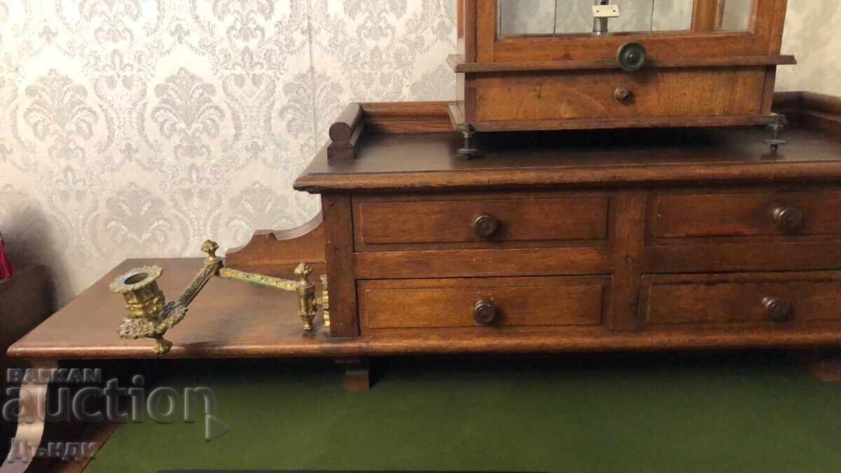 Licitație Birou masiv din stejar, vechi, de epocă, renaștere Licitație Birou masiv din stejar, vechi, de epocă, renaștere