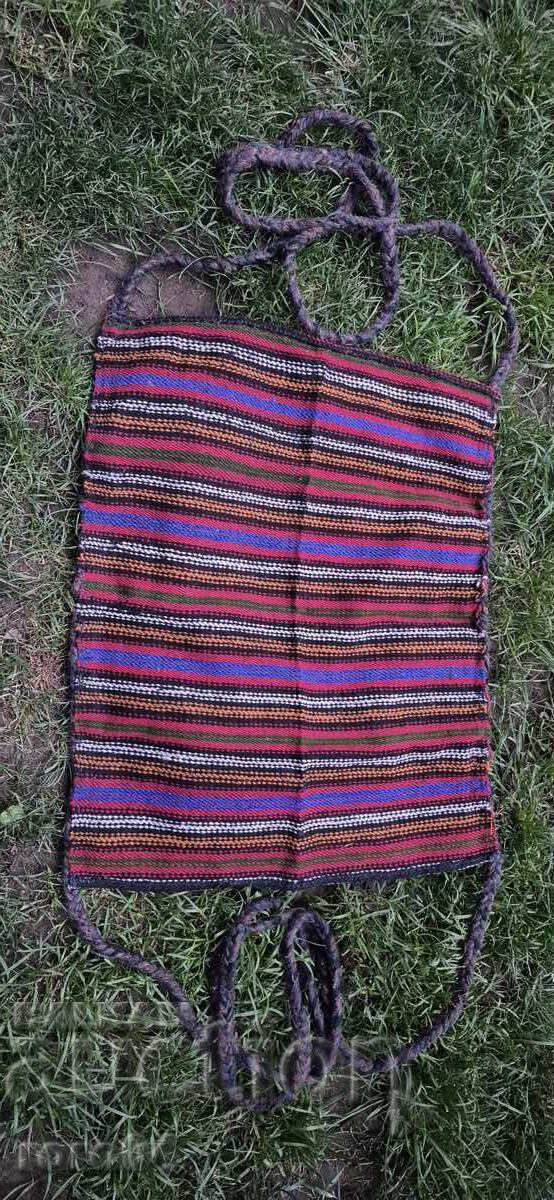 LEAGĂN - HAMAC - BEBELUȘ - SEC. XIX cu preț 147.00 BGN | € 75.16 LEAGĂN - HAMAC - BEBELUȘ - SEC. XIX cu preț 147.00 BGN | € 75.16