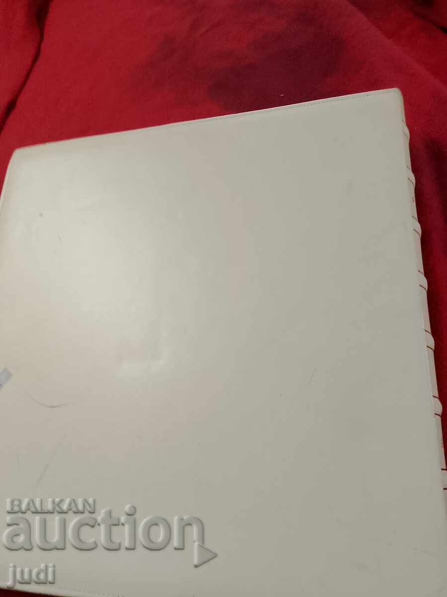 Доставка на Кожен албум за снимки неупотребяван Доставка на Кожен албум за снимки неупотребяван