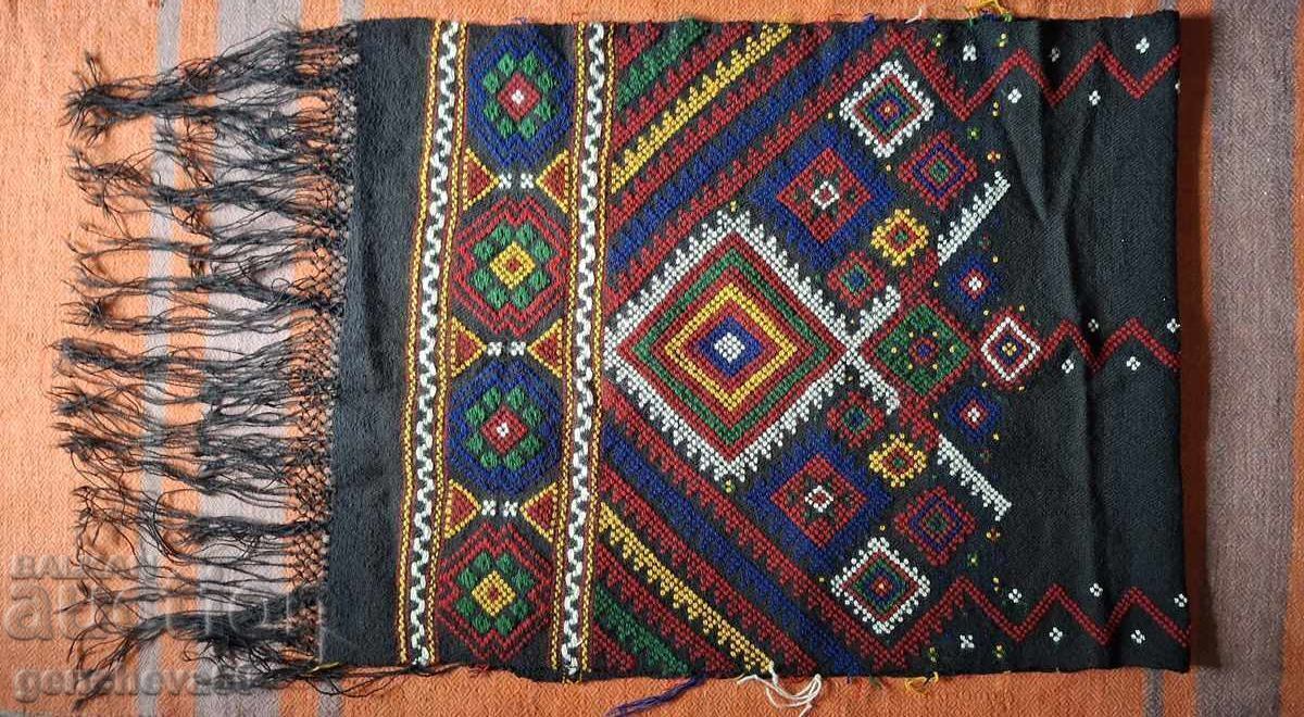 Fucked, hand-woven colorful rug for a divan, under the roof - 7